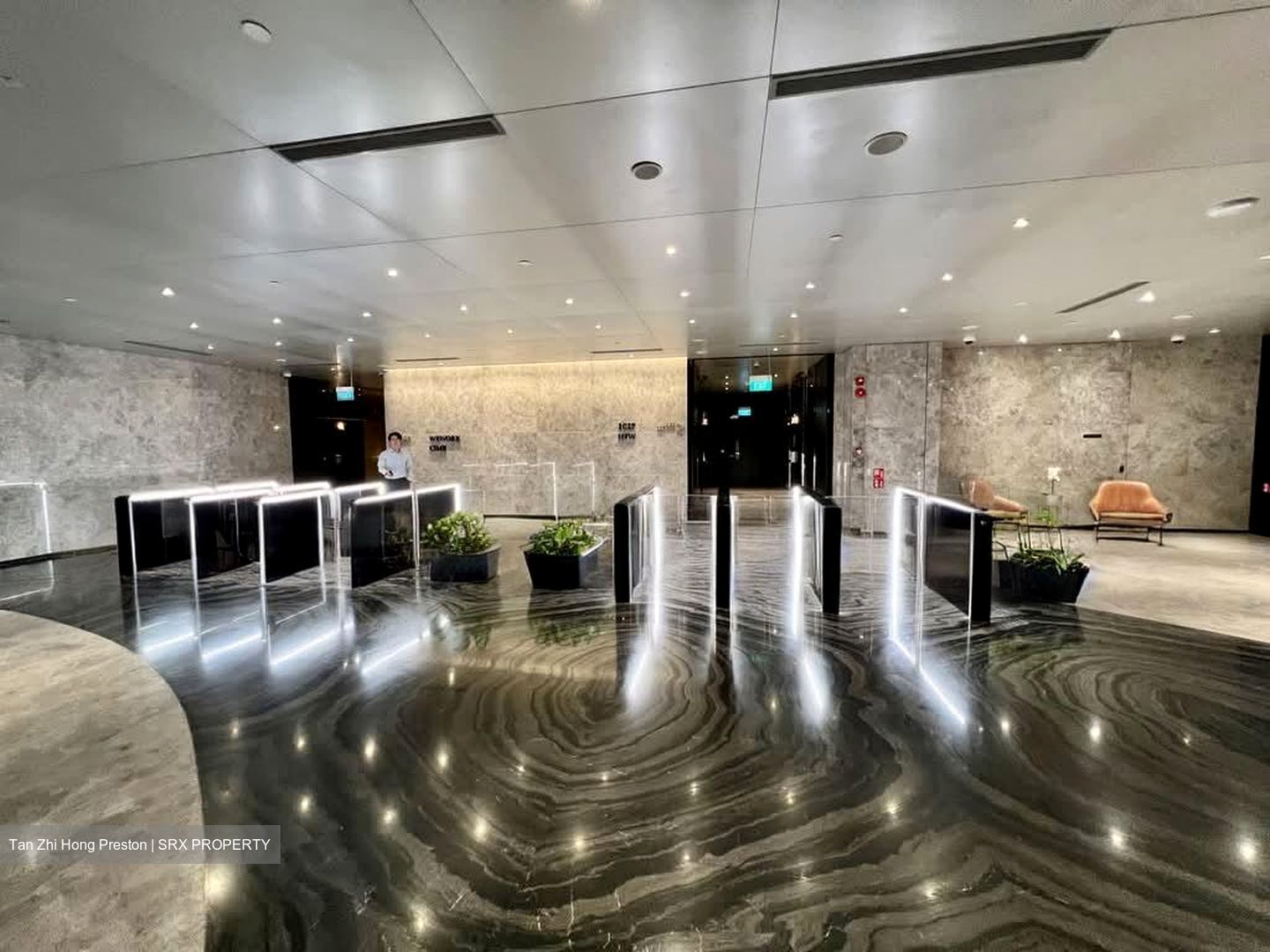 Chevron House (D1), Office #596873221